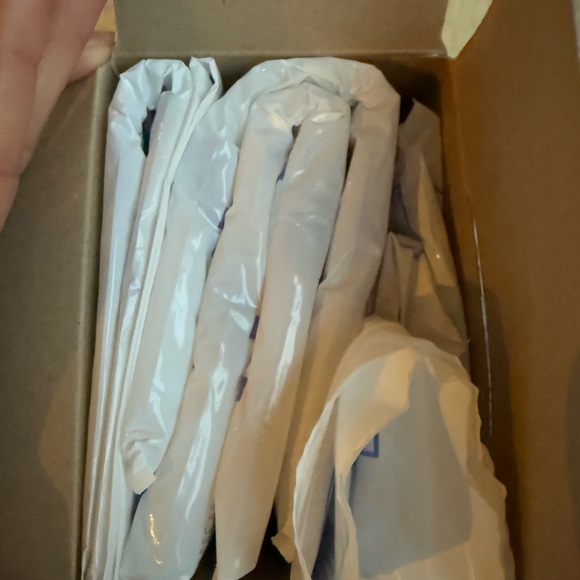 70 breastmilk storage bags (60 Lansinoh and 10 Nuk) Fast Freeze/Thaw 6oz - Picture 2 of 3